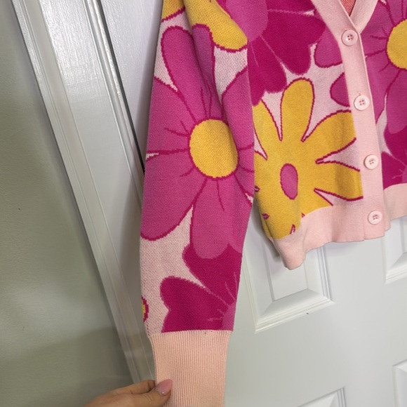 Willow & Wind  XS Pink and Yellow Floral Sweater - Picture 3 of 6